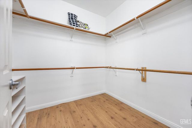 9713 Mona Lisa Lane, Bakersfield, CA 93312