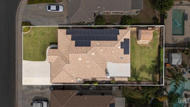 9713 Mona Lisa Lane, Bakersfield, CA 93312