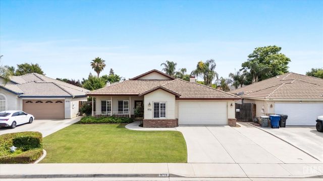 9713 Mona Lisa Lane, Bakersfield, CA 93312