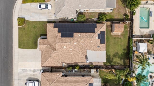 9713 Mona Lisa Lane, Bakersfield, CA 93312