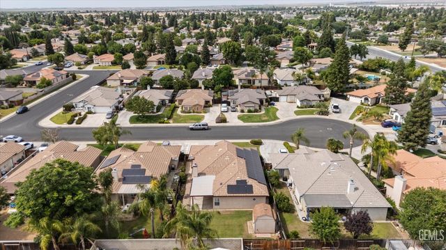 9713 Mona Lisa Lane, Bakersfield, CA 93312