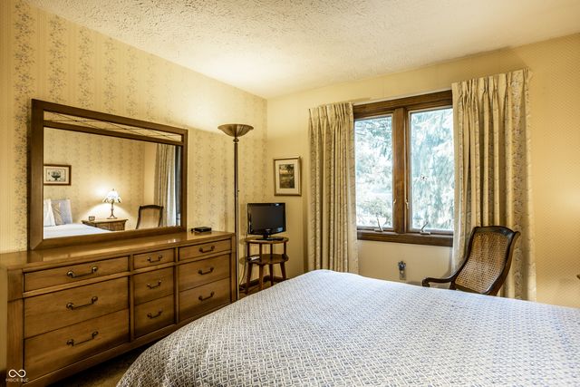 2720 Amherst Street, Indianapolis, IN 46268