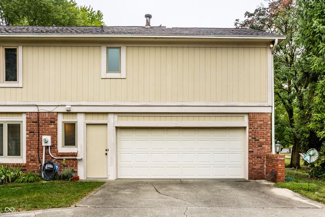 2720 Amherst Street, Indianapolis, IN 46268