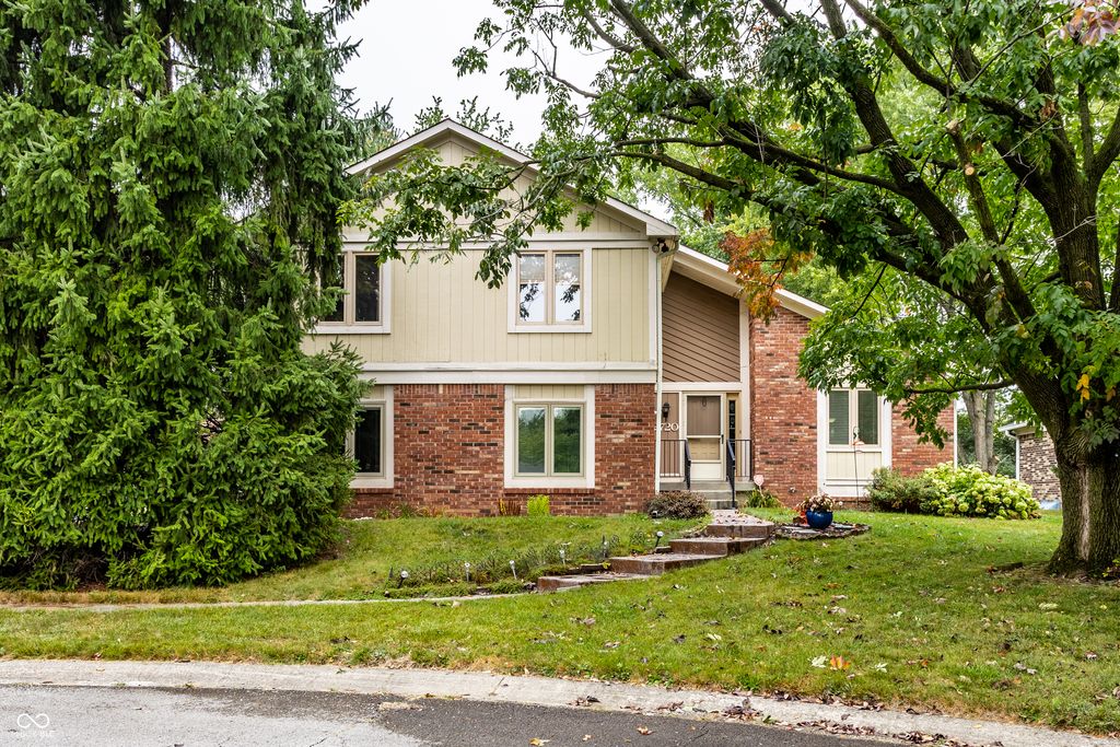 2720 Amherst Street, Indianapolis, IN 46268