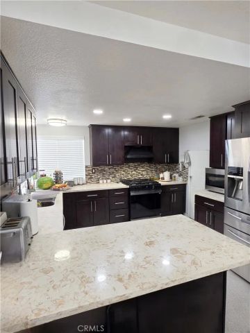 911 Homestead Road, Corona, CA 92878