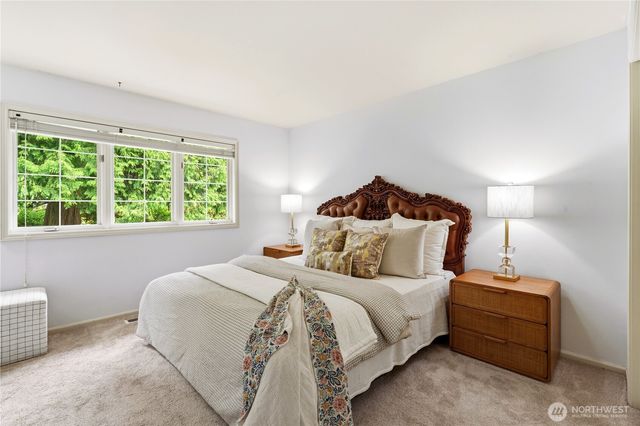 7214 204th Dr NE, Redmond, WA 98053