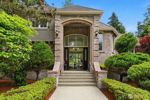 7214 204th Dr NE, Redmond, WA 98053