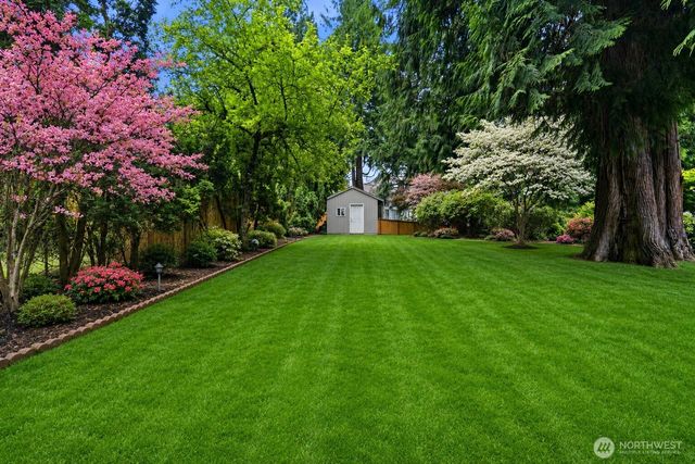 7214 204th Dr NE, Redmond, WA 98053