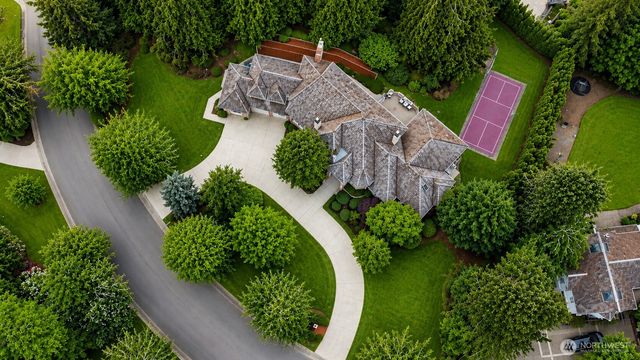 7214 204th Dr NE, Redmond, WA 98053