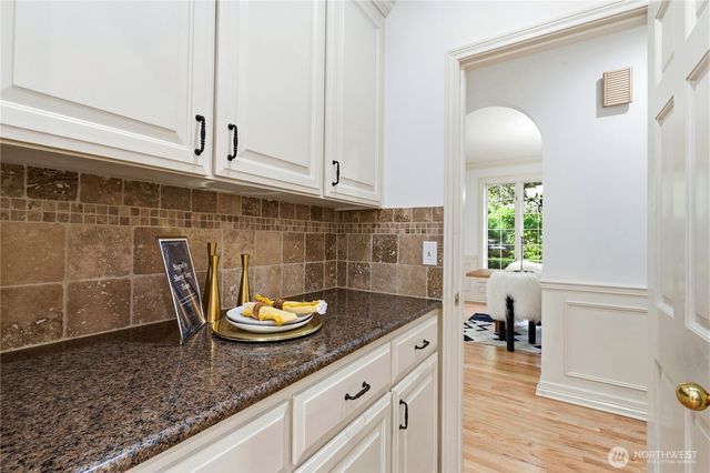7214 204th Dr NE, Redmond, WA 98053