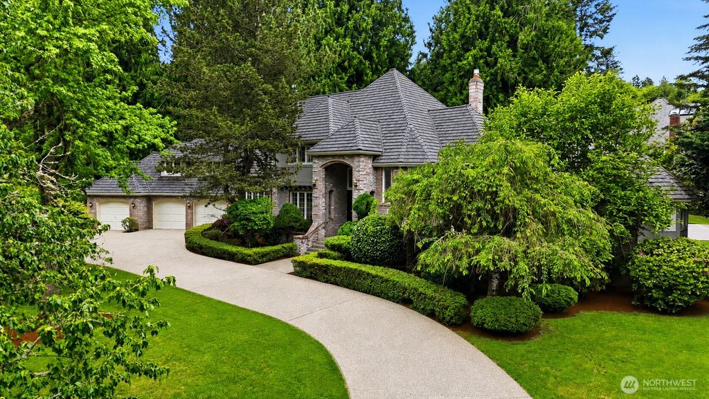 7214 204th Dr NE, Redmond, WA 98053