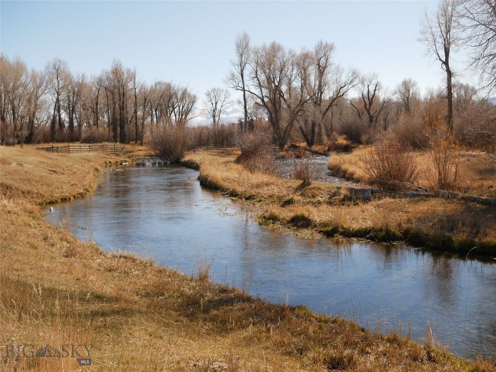 Address unavailable. photo 14