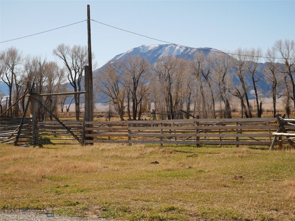 Address unavailable. photo 31