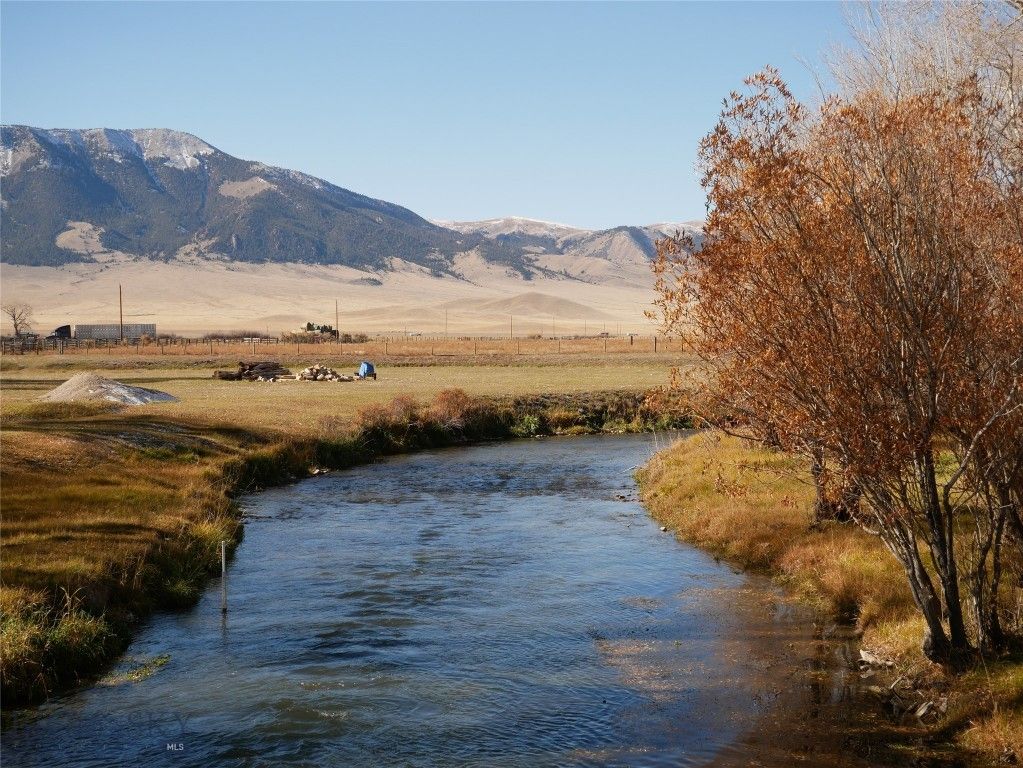 Address unavailable. photo 36