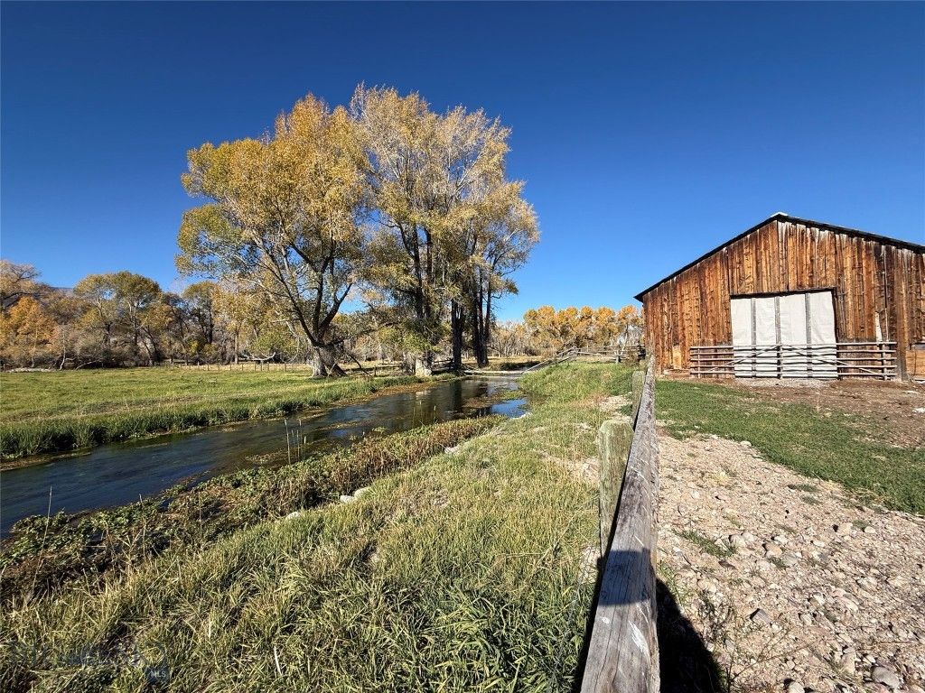 Address unavailable. photo 5