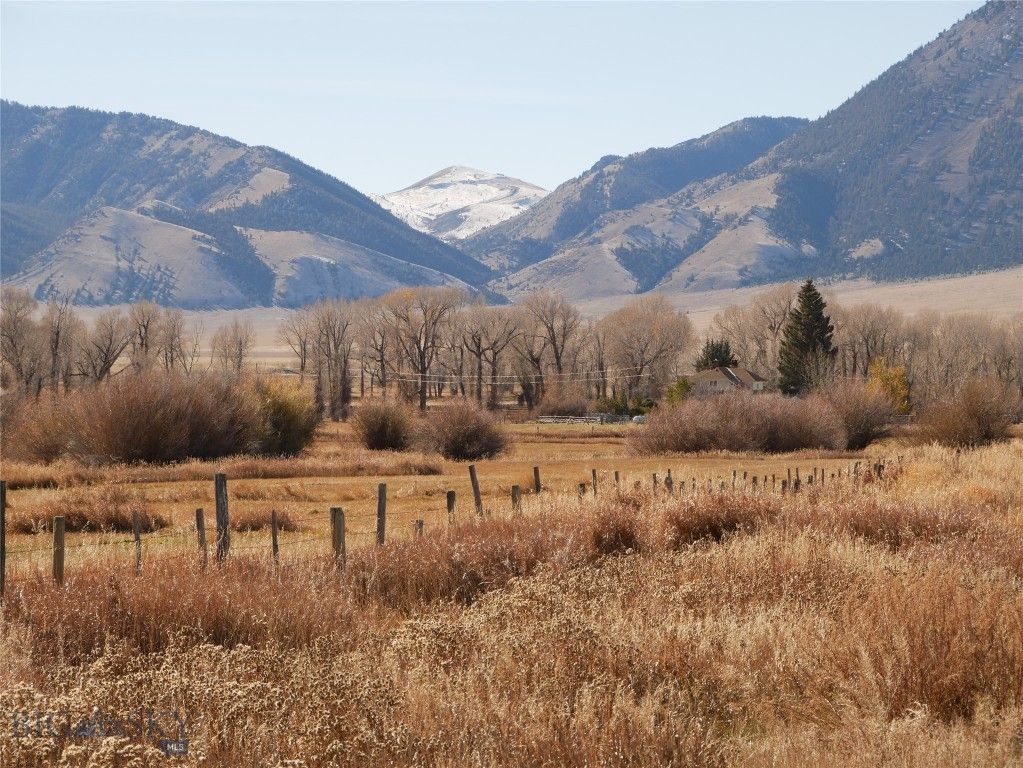 Address unavailable. photo 63