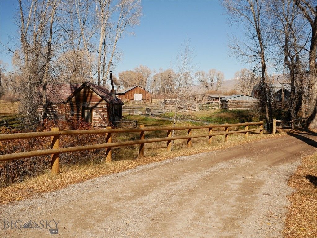 Address unavailable. photo 65