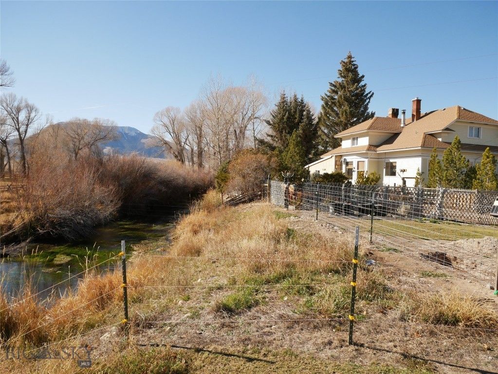 Address unavailable. photo 75