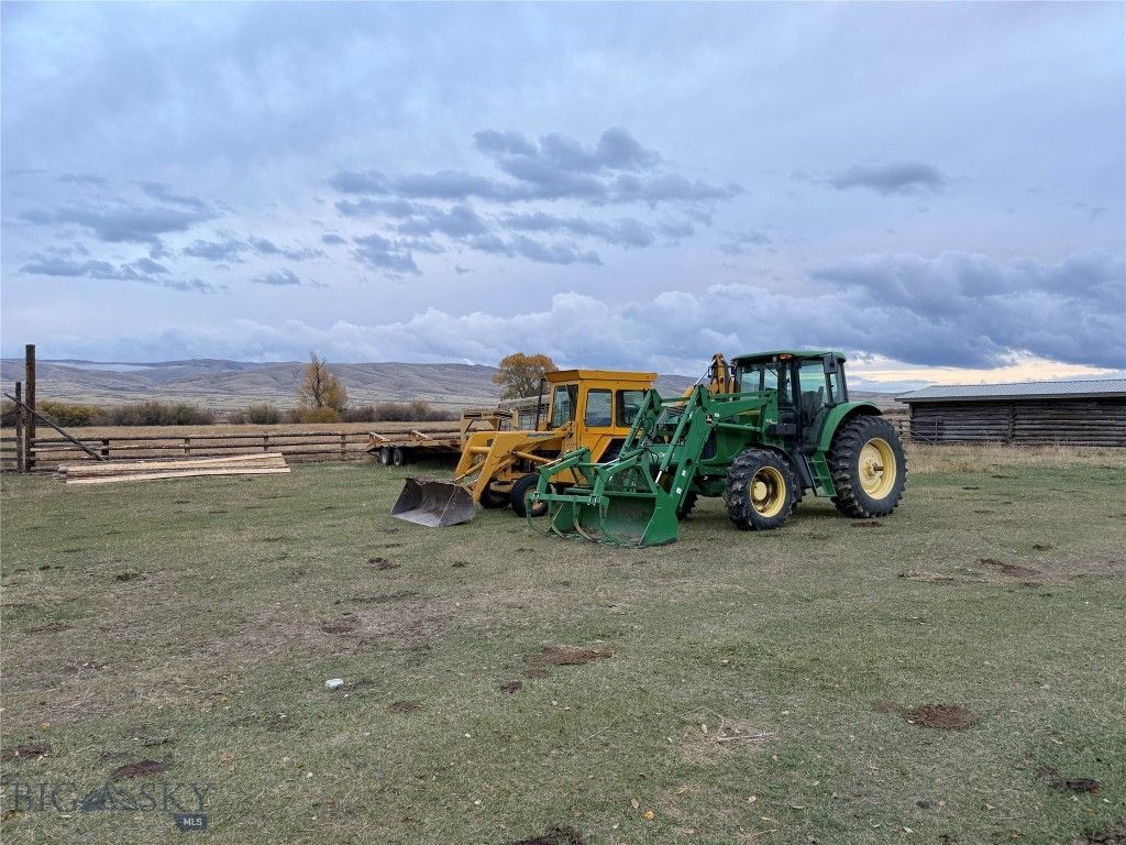 Address unavailable. photo 86