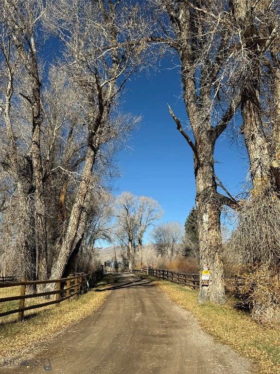 Address unavailable. photo 88