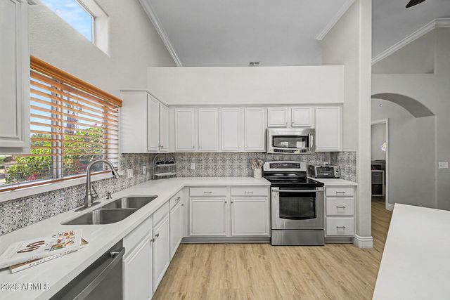 4242 E LUPINE Avenue, Phoenix, AZ 85028
