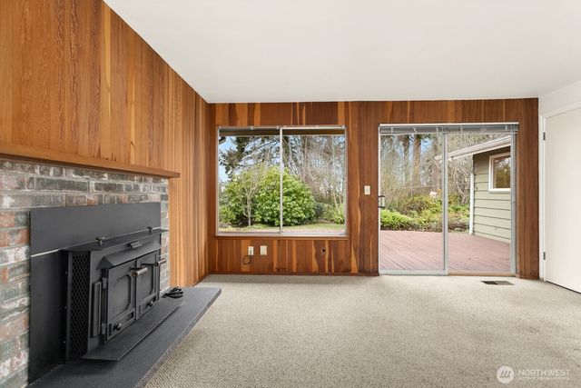 616 S 25th Street, Renton, WA 98055