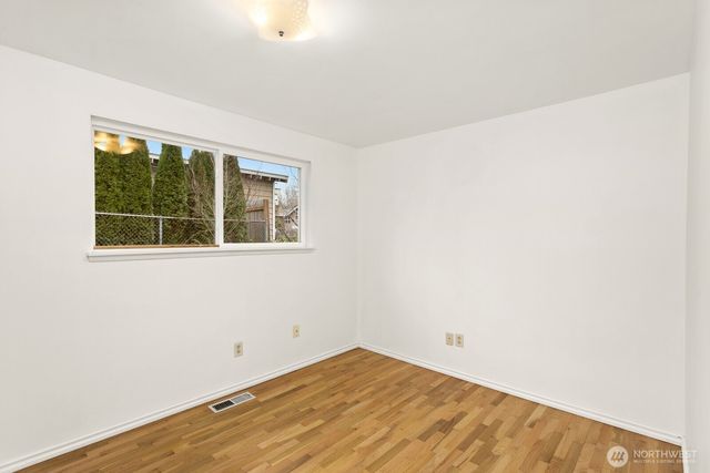 616 S 25th Street, Renton, WA 98055