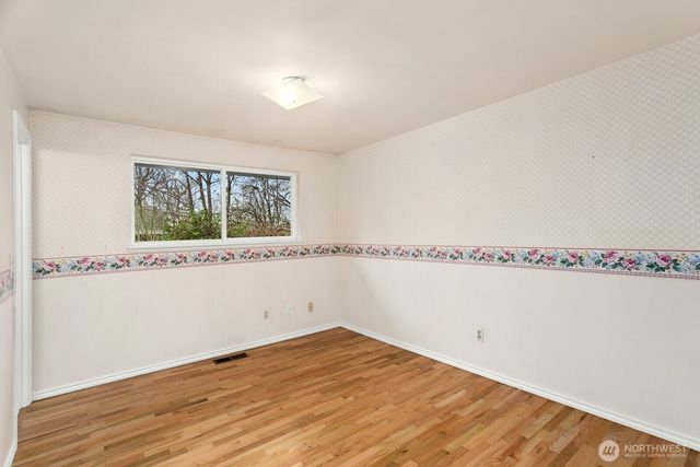 616 S 25th Street, Renton, WA 98055