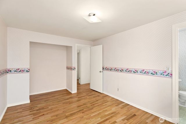 616 S 25th Street, Renton, WA 98055