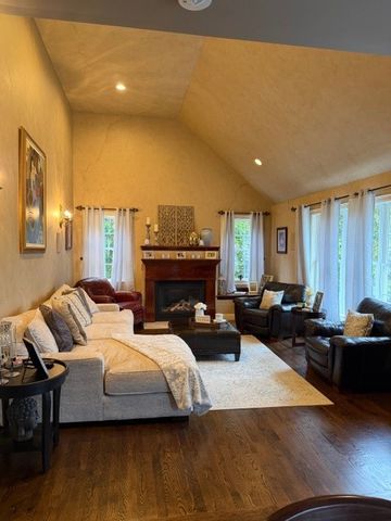 19 Susan Drive, Cumberland, RI 02864