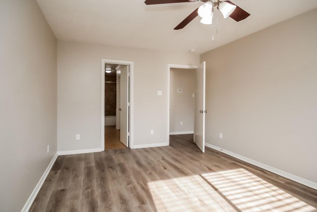 4919 Bayboro Park Drive, Friendswood, TX 77546