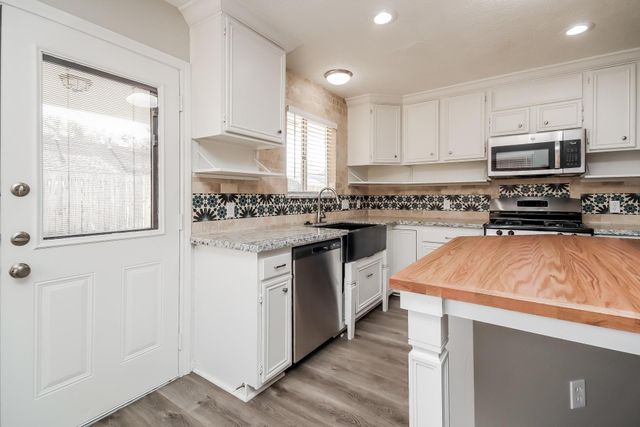 4919 Bayboro Park Drive, Friendswood, TX 77546