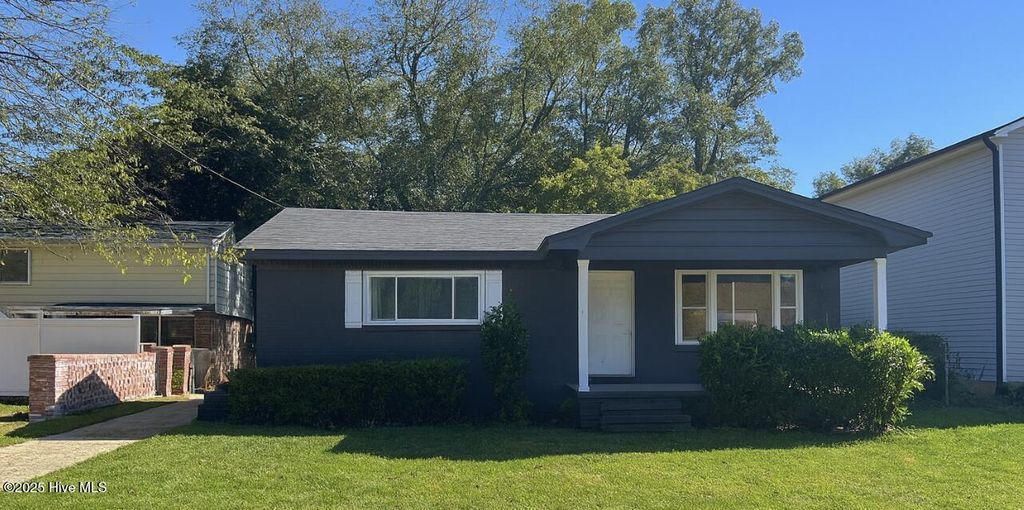 206 S Leslie Street, Goldsboro, NC 27530