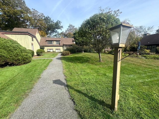 86 Heritage Village D, Southbury, CT 06488