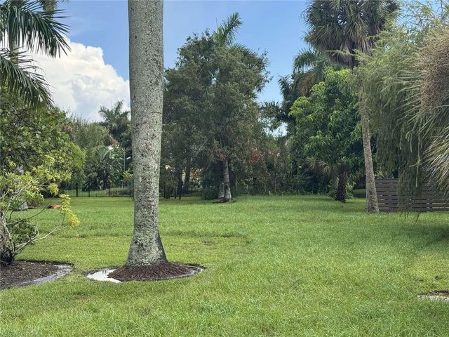 325 W WILLIAM STREET, Punta Gorda, FL 33950
