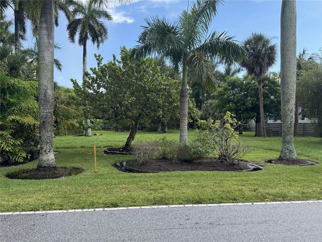 325 W WILLIAM STREET, Punta Gorda, FL 33950