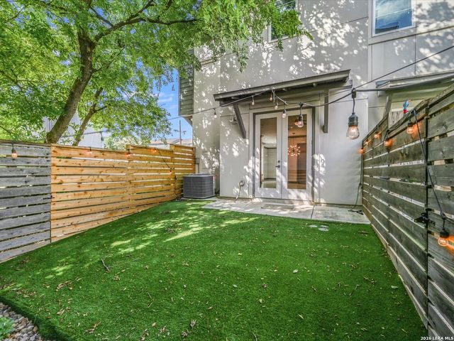 803 E Park Ave Unit 105, San Antonio, TX 78212