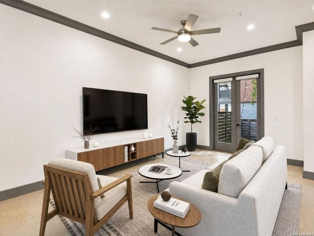 803 E Park Ave Unit 105, San Antonio, TX 78212