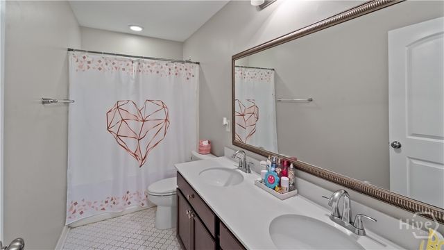 949 Castleoak Drive, Richmond Hill, GA 31324