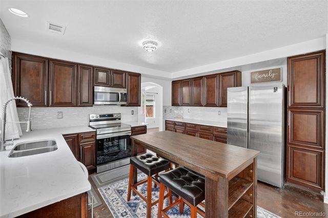 20604 E 38th Place, Denver, CO 80249