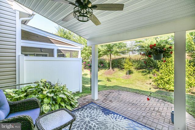 183 LONG POINT DR, Fredericksburg, VA 22406