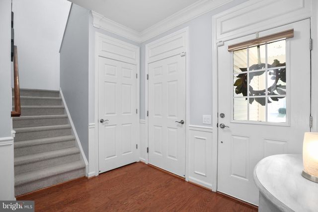 183 LONG POINT DR, Fredericksburg, VA 22406