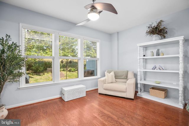 183 LONG POINT DR, Fredericksburg, VA 22406