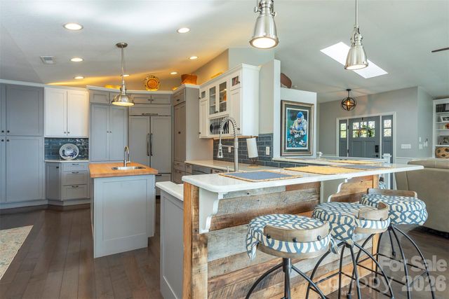 147 Watergate Road, Lake Lure, NC 28746