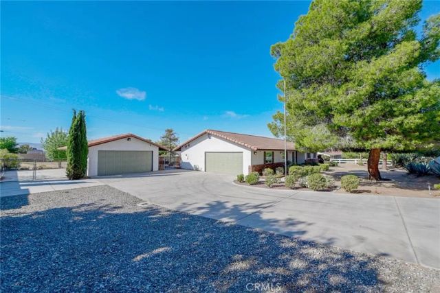 16385 Nosoni Road, Apple Valley, CA 92307
