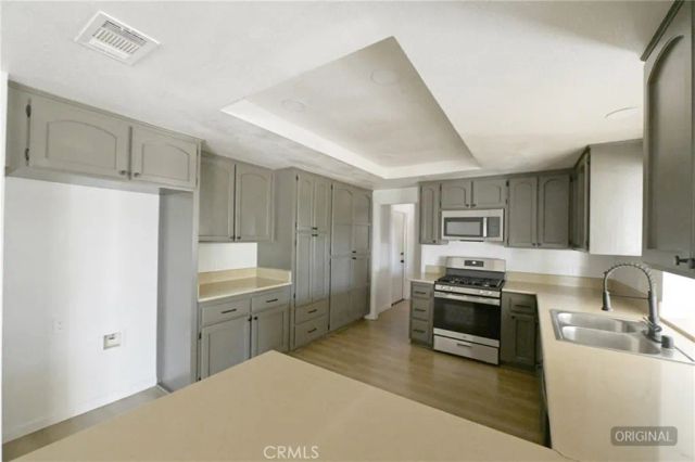 16385 Nosoni Road, Apple Valley, CA 92307