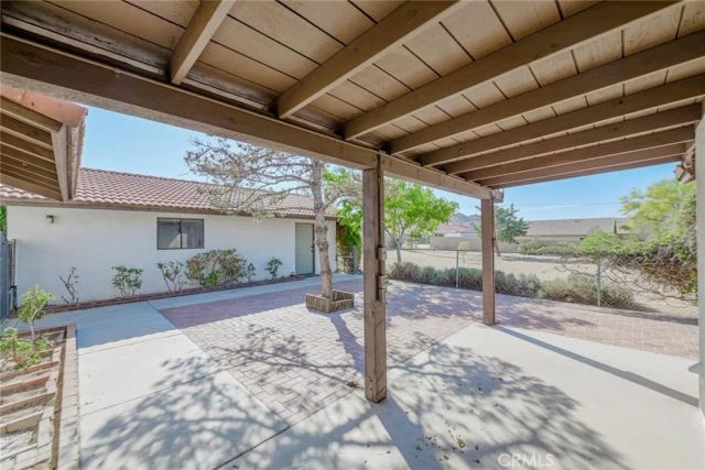 16385 Nosoni Road, Apple Valley, CA 92307