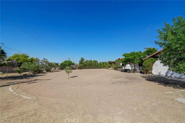 16385 Nosoni Road, Apple Valley, CA 92307