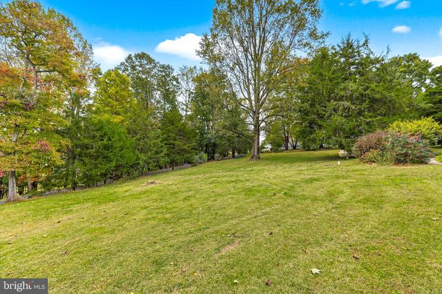 45 WENZEL RD, Airville, PA 17302