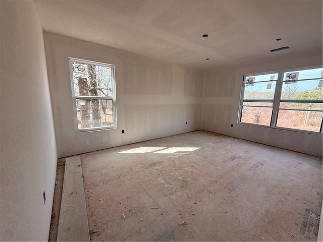 1902 N Double Springs Road, Fayetteville, AR 72704